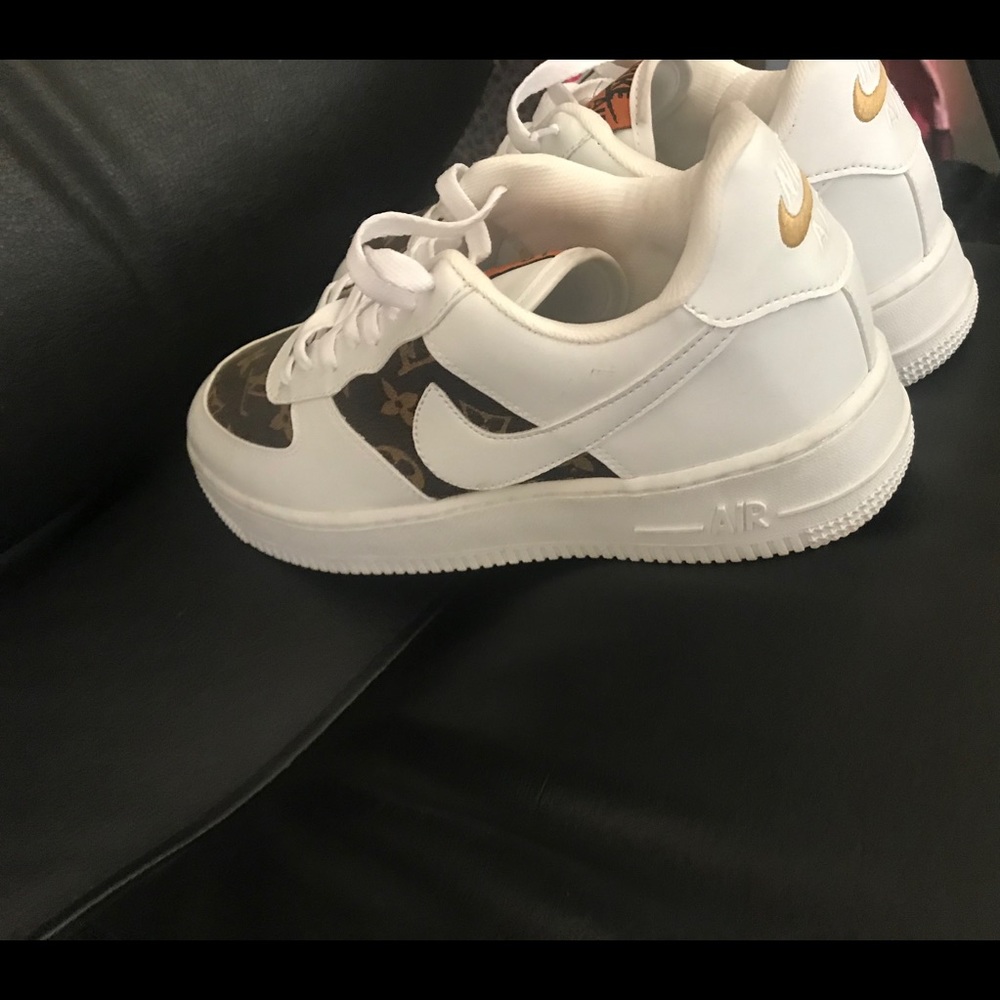 Nike Air Force 1